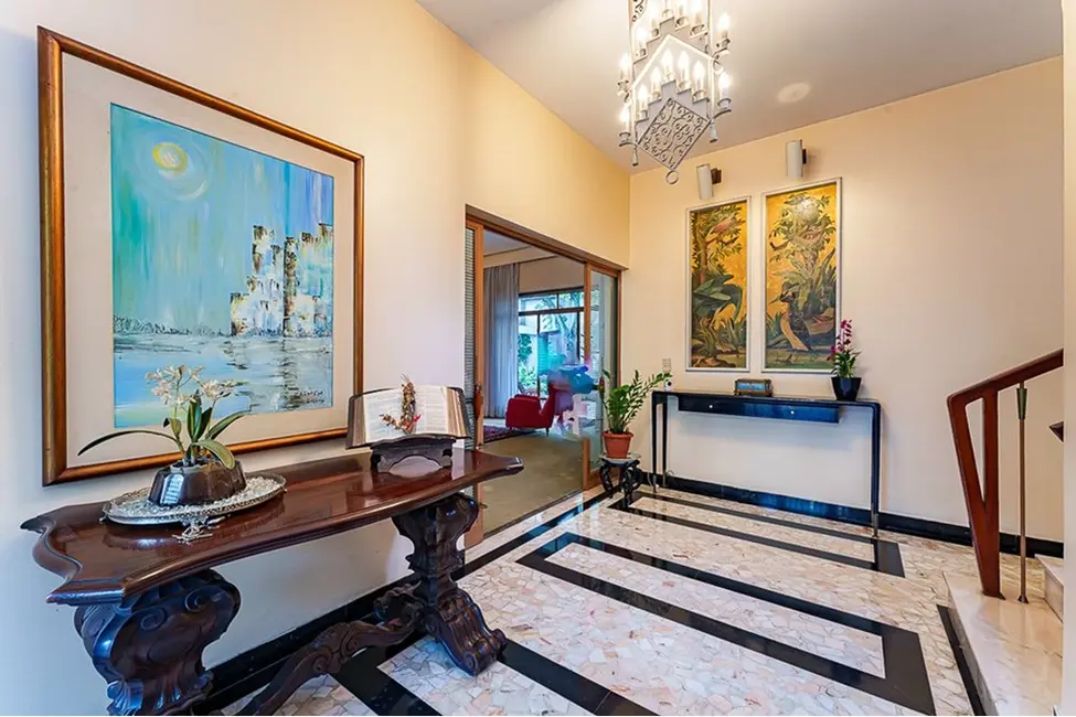 Foto 9 de Casa com 3 quartos à venda, 320m2 em Pacaembu, São Paulo - SP