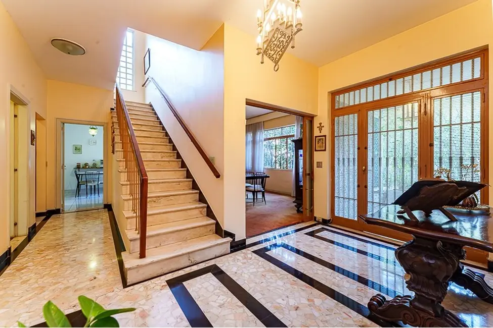 Foto 8 de Casa com 3 quartos à venda, 320m2 em Pacaembu, São Paulo - SP