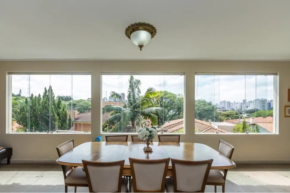 Casa com 3 quartos à venda, 379m2 em Pacaembu, São Paulo - SP - imagem 6 Foto 6 de Casa com 3 quartos à venda, 379m2 em Pacaembu, São Paulo - SP