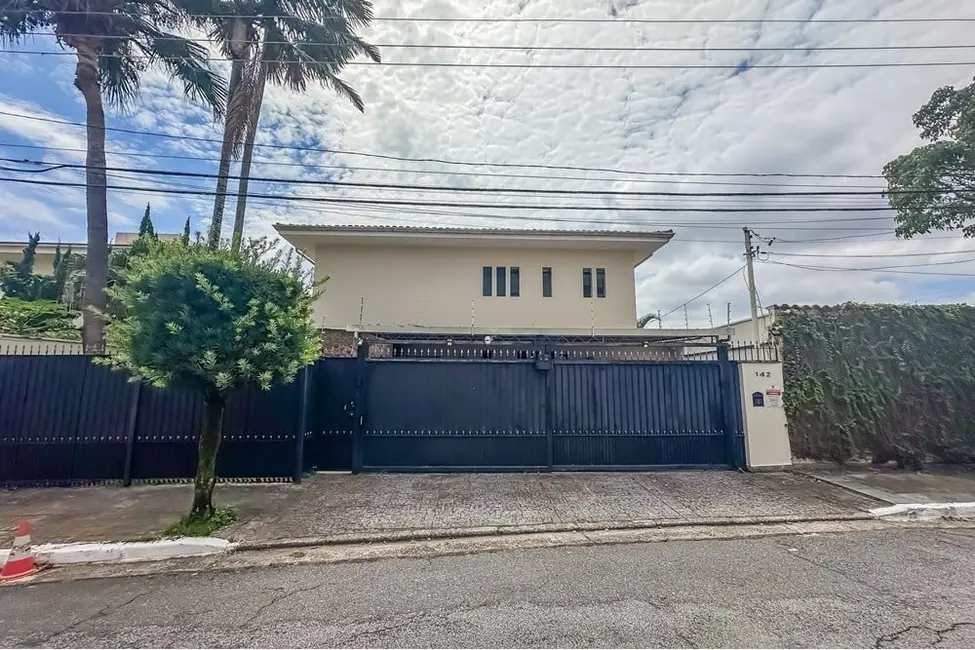 Casa com 3 quartos à venda, 379m2 em Pacaembu, São Paulo - SP - imagem 1 Foto 1 de Casa com 3 quartos à venda, 379m2 em Pacaembu, São Paulo - SP