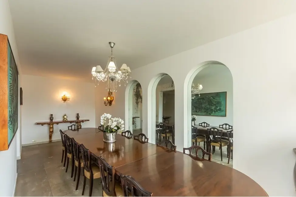 Casa com 3 quartos à venda, 379m2 em Pacaembu, São Paulo - SP - imagem 8 Foto 8 de Casa com 3 quartos à venda, 379m2 em Pacaembu, São Paulo - SP