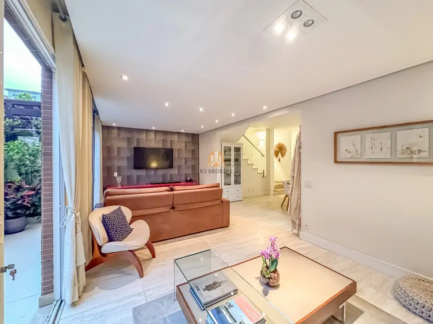 Foto 1 de Casa de Condomínio com 3 quartos à venda, 126m2 em Jardim Monte Kemel, São Paulo - SP