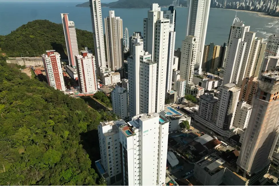 Foto 4 de Apartamento com 1 quarto à venda, 127m2 em Pioneiros, Balneario Camboriu - SC