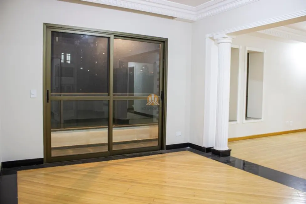 Foto 1 de Apartamento com 3 quartos à venda, 242m2 em Vila Suzana, São Paulo - SP