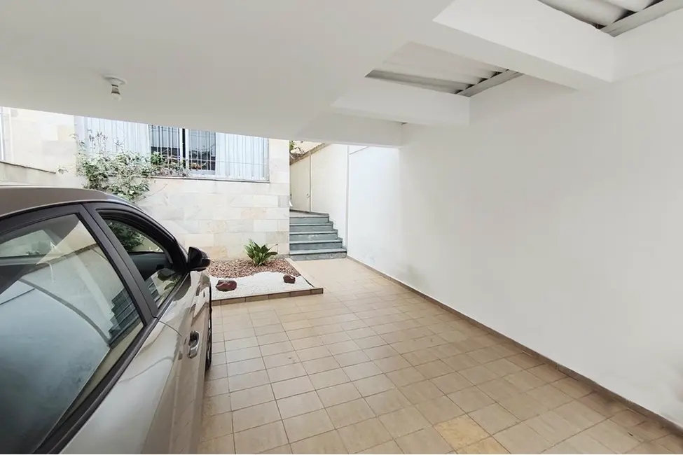 Casa com 4 quartos à venda, 219m2 em Alto de Pinheiros, São Paulo - SP - imagem 2 Foto 2 de Casa com 4 quartos à venda, 219m2 em Alto de Pinheiros, São Paulo - SP