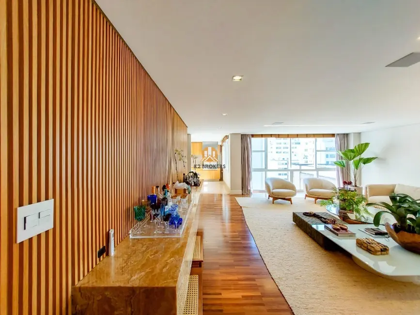 Apartamento com 3 quartos à venda, 271m2 em Cerqueira César, São Paulo - SP - imagem 5 Foto 5 de Apartamento com 3 quartos à venda, 271m2 em Cerqueira César, São Paulo - SP