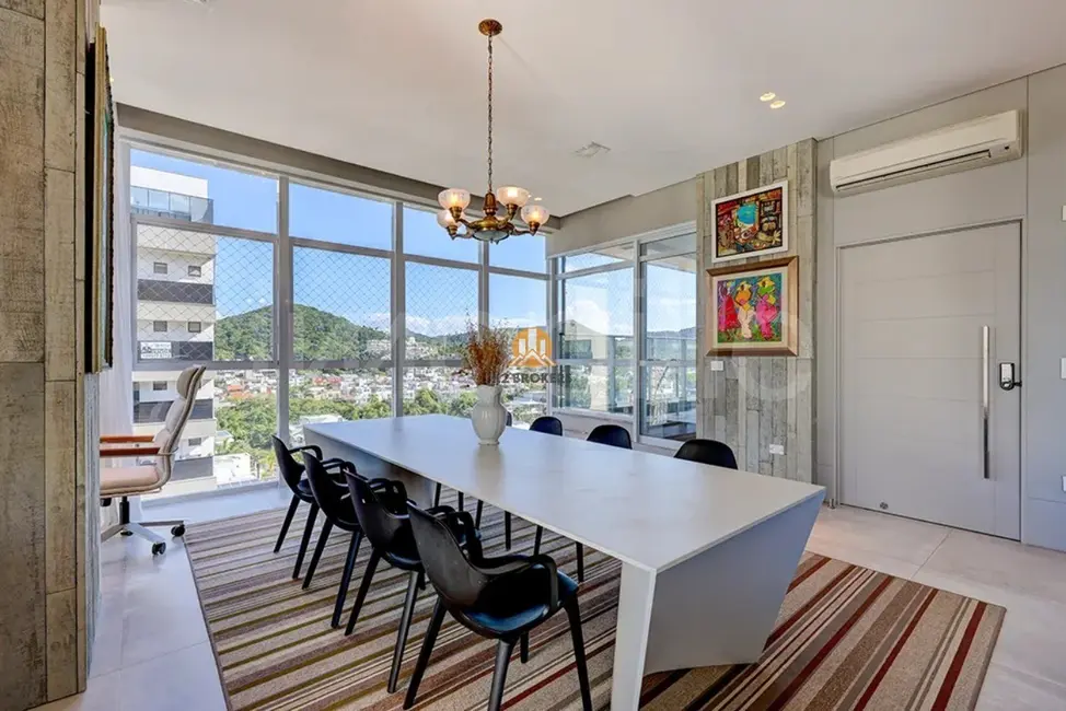Foto 8 de Apartamento com 3 quartos à venda, 156m2 em Itajai - SC
