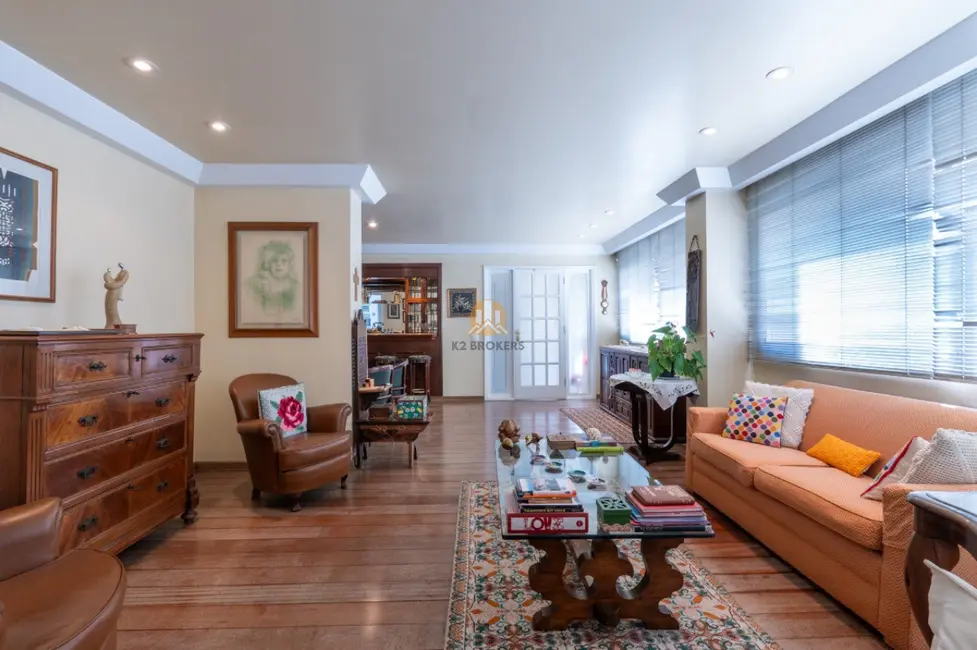 Foto 3 de Apartamento com 4 quartos à venda, 224m2 em Jardim América, São Paulo - SP