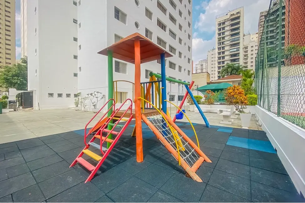 Apartamento com 3 quartos à venda, 106m2 em Moema, São Paulo - SP - imagem 9 Foto 9 de Apartamento com 3 quartos à venda, 106m2 em Moema, São Paulo - SP