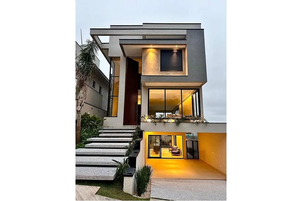 Foto 1 de Casa com 3 quartos à venda, 270m2 em Cézar de Souza, Mogi Das Cruzes - SP