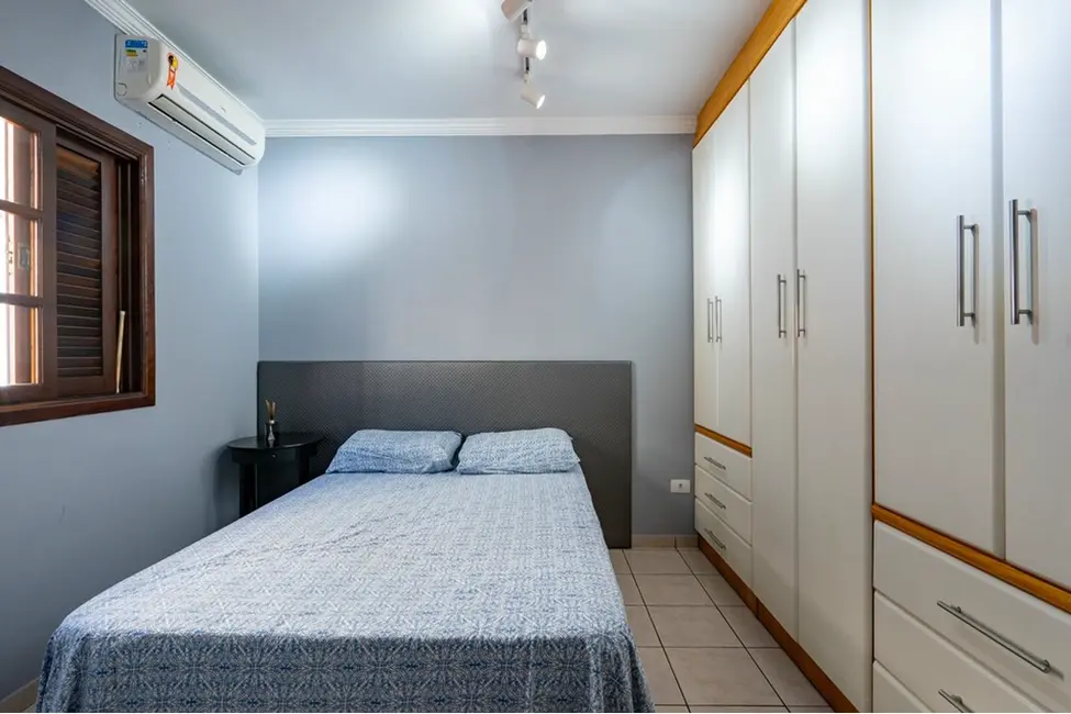Casa com 3 quartos à venda, 128m2 em Jardim Santa Cruz (Campo Grande), São Paulo - SP - imagem 7 Foto 7 de Casa com 3 quartos à venda, 128m2 em Jardim Santa Cruz (Campo Grande), São Paulo - SP