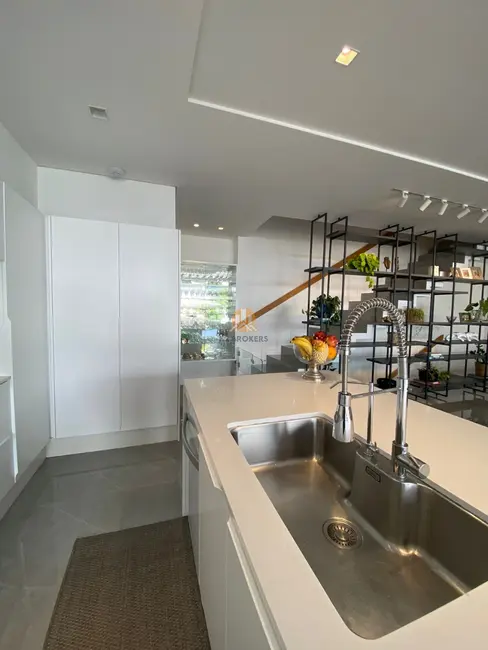 Foto 4 de Casa com 3 quartos à venda, 470m2 em Centro, Balneario Camboriu - SC