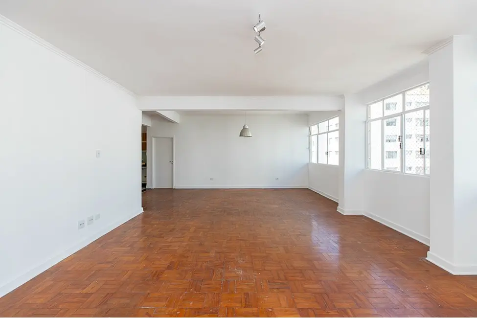 Foto 3 de Apartamento com 3 quartos à venda, 142m2 em Aclimação, São Paulo - SP