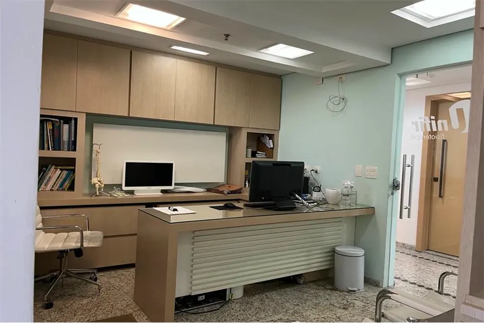 Sala Comercial à venda, 40m2 em Vila Olímpia, São Paulo - SP - imagem 1 Foto 1 de Sala Comercial à venda, 40m2 em Vila Olímpia, São Paulo - SP