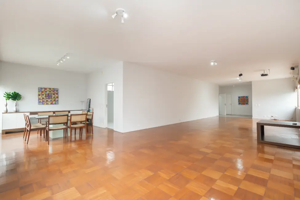 Foto 2 de Apartamento com 4 quartos à venda, 200m2 em Bela Vista, São Paulo - SP