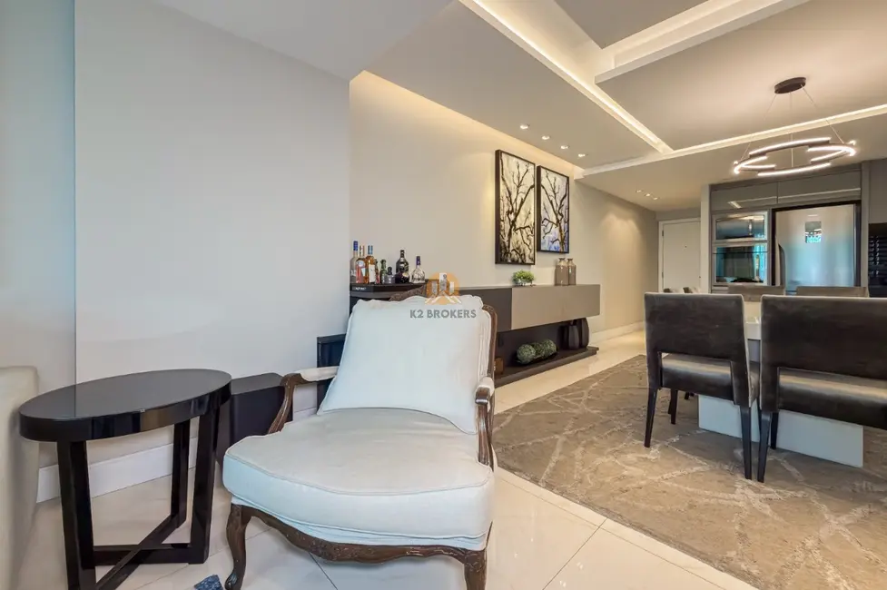 Foto 3 de Apartamento com 2 quartos à venda, 112m2 em Mercês, Curitiba - PR