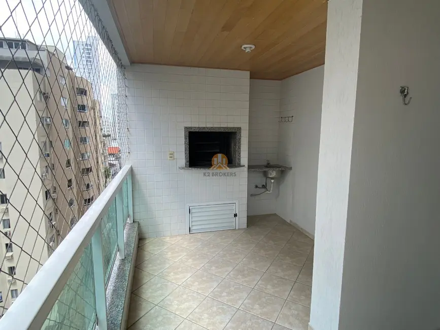 Apartamento com 2 quartos à venda, 115m2 em Centro, Balneario Camboriu - SC - imagem 8 Foto 8 de Apartamento com 2 quartos à venda, 115m2 em Centro, Balneario Camboriu - SC