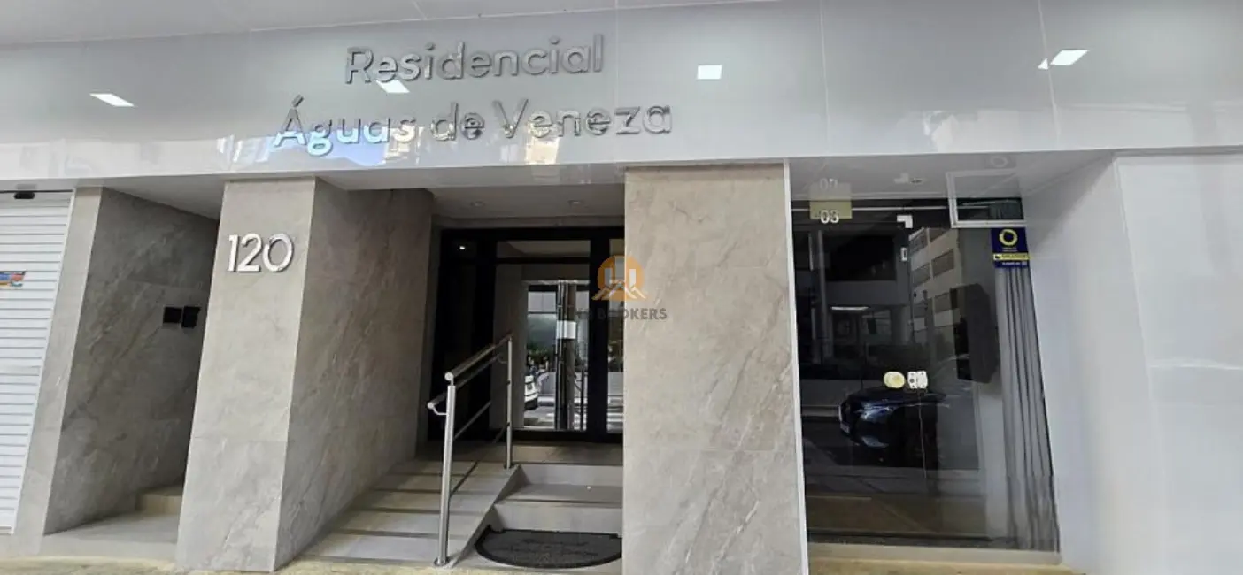 Apartamento com 2 quartos à venda, 115m2 em Centro, Balneario Camboriu - SC - imagem 2 Foto 2 de Apartamento com 2 quartos à venda, 115m2 em Centro, Balneario Camboriu - SC