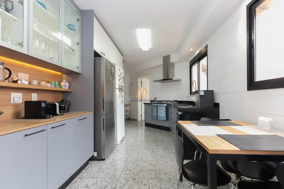 Apartamento com 3 quartos à venda, 173m2 em Perdizes, São Paulo - SP - imagem 9 Foto 9 de Apartamento com 3 quartos à venda, 173m2 em Perdizes, São Paulo - SP