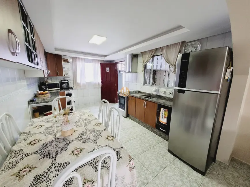 Casa com 2 quartos à venda, 89m2 em Maracanã, Colombo - PR - imagem 8 Foto 8 de Casa com 2 quartos à venda, 89m2 em Maracanã, Colombo - PR