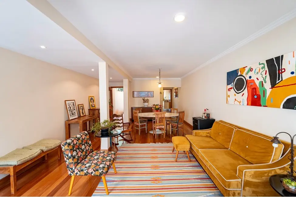 Casa com 3 quartos à venda, 208m2 em Chácara Santo Antônio (Zona Sul), São Paulo - SP - imagem 1 Foto 1 de Casa com 3 quartos à venda, 208m2 em Chácara Santo Antônio (Zona Sul), São Paulo - SP