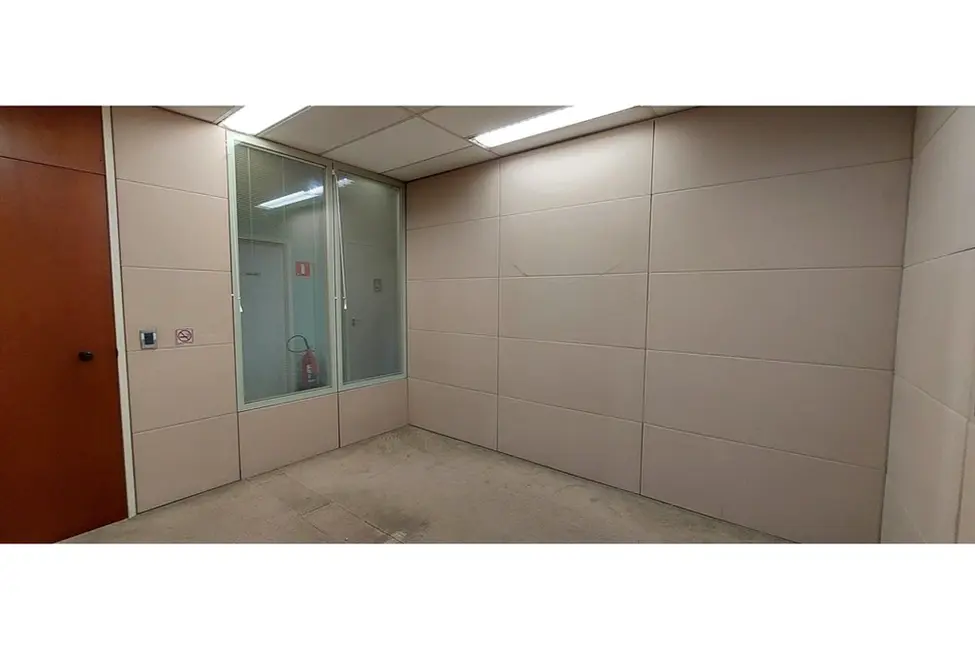 Sala Comercial à venda, 438m2 em Cerqueira César, São Paulo - SP - imagem 3 Foto 3 de Sala Comercial à venda, 438m2 em Cerqueira César, São Paulo - SP