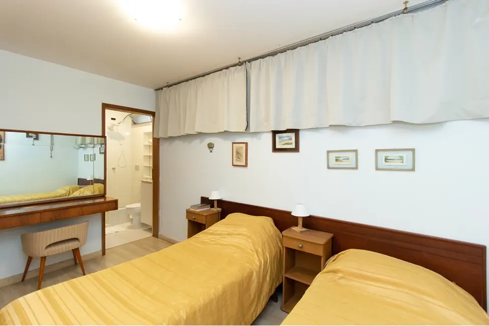 Casa com 5 quartos à venda, 330m2 em Planalto Paulista, São Paulo - SP - imagem 3 Foto 3 de Casa com 5 quartos à venda, 330m2 em Planalto Paulista, São Paulo - SP