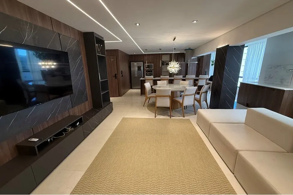 Foto 2 de Apartamento com 3 quartos à venda, 157m2 em Centro, Balneario Camboriu - SC