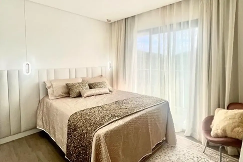 Apartamento com 1 quarto à venda, 81m2 em Balneário Santa Clara, Itajai - SC - imagem 3 Foto 3 de Apartamento com 1 quarto à venda, 81m2 em Balneário Santa Clara, Itajai - SC