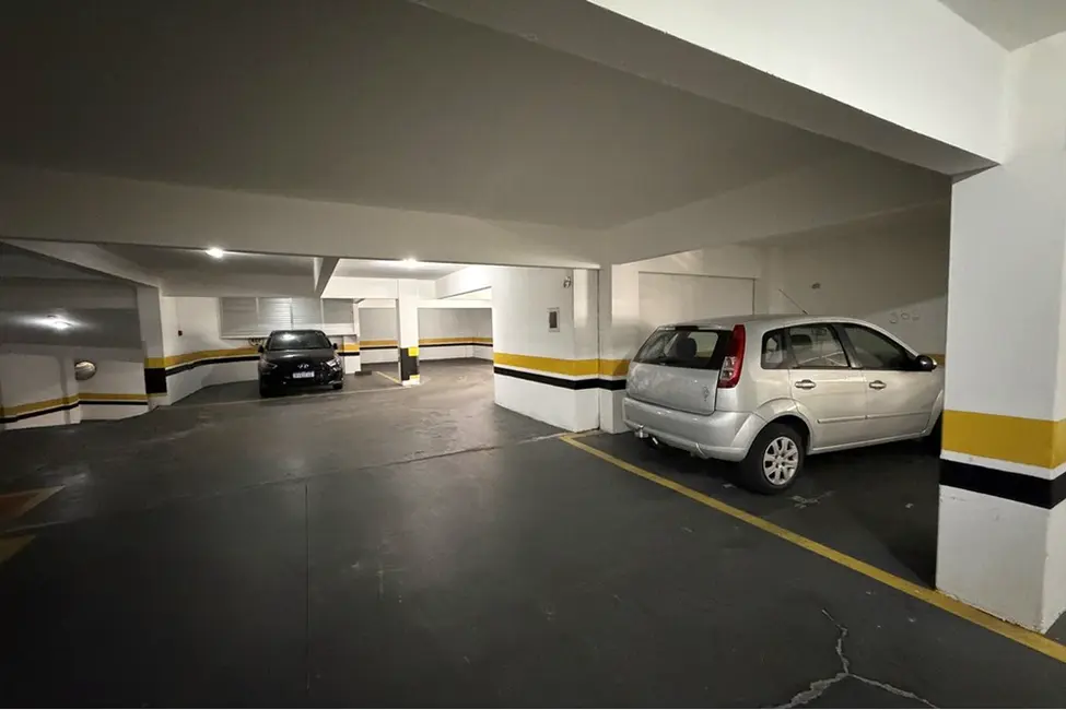 Apartamento com 3 quartos à venda, 115m2 em Centro, Balneario Camboriu - SC - imagem 7 Foto 7 de Apartamento com 3 quartos à venda, 115m2 em Centro, Balneario Camboriu - SC