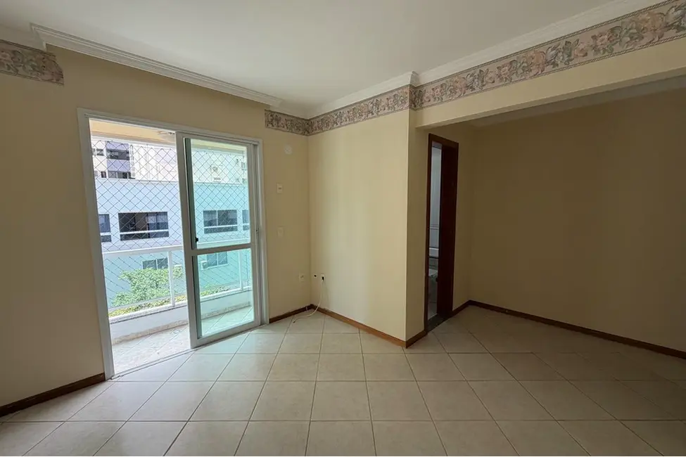 Apartamento com 3 quartos à venda, 115m2 em Centro, Balneario Camboriu - SC - imagem 2 Foto 2 de Apartamento com 3 quartos à venda, 115m2 em Centro, Balneario Camboriu - SC