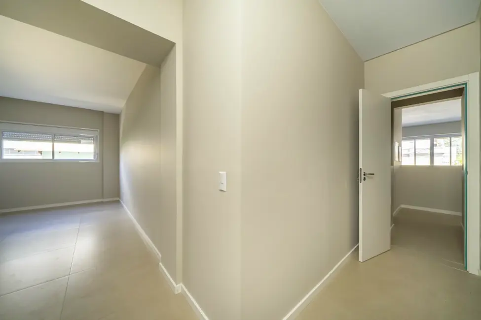 Foto 9 de Apartamento com 2 quartos à venda, 88m2 em Bombinhas - SC