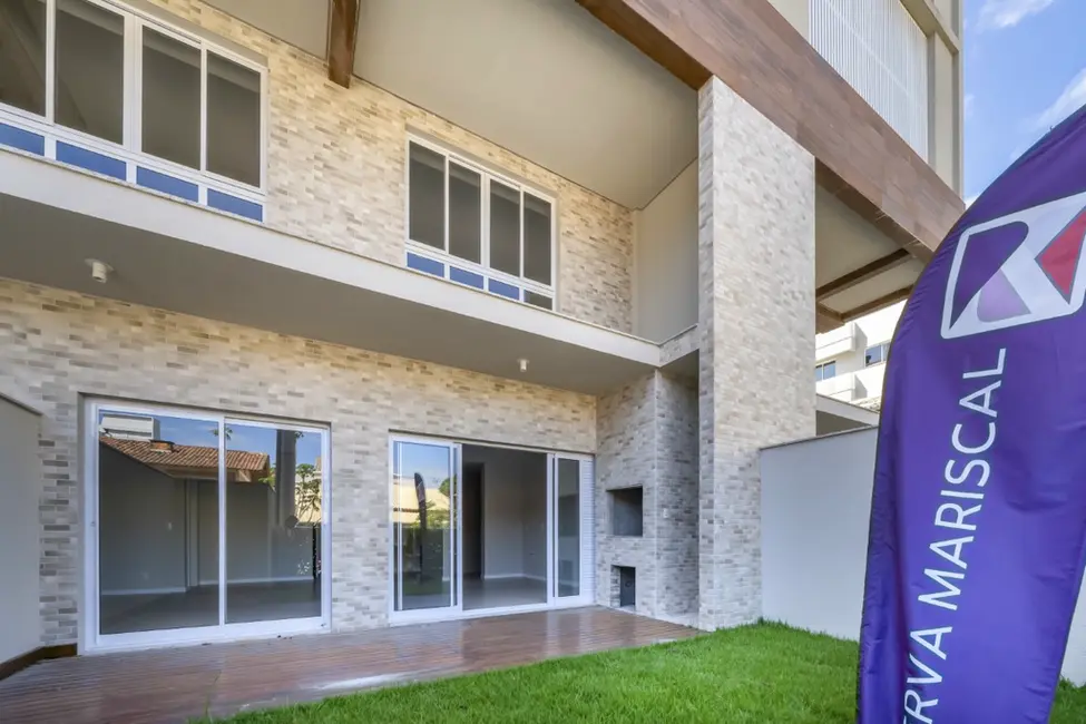 Foto 4 de Apartamento com 2 quartos à venda, 83m2 em Bombinhas - SC