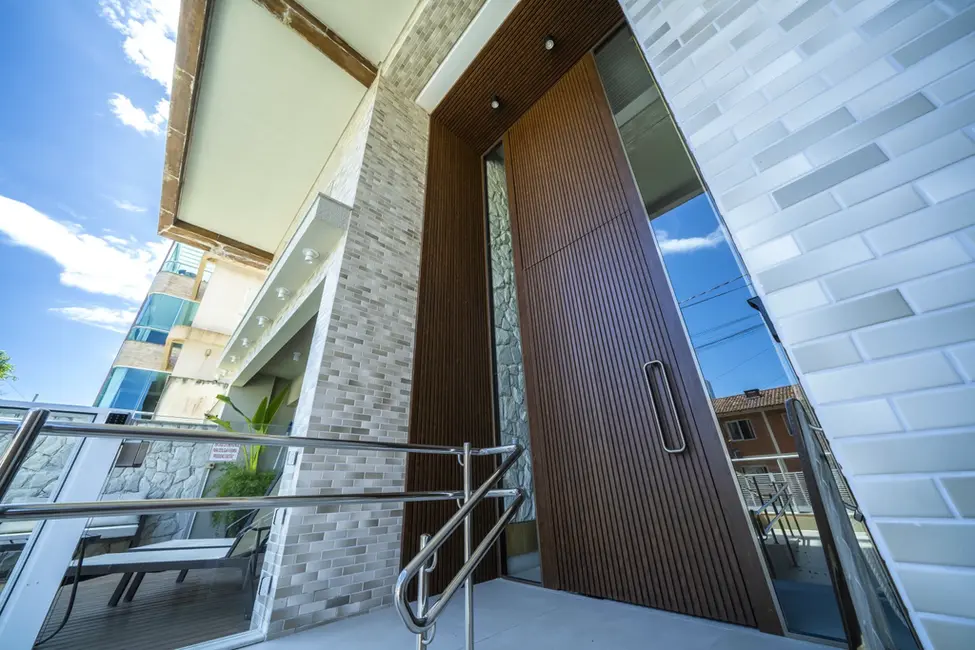 Foto 5 de Apartamento com 2 quartos à venda, 83m2 em Bombinhas - SC