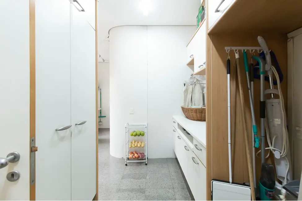 Foto 2 de Apartamento com 3 quartos à venda, 271m2 em São Paulo - SP