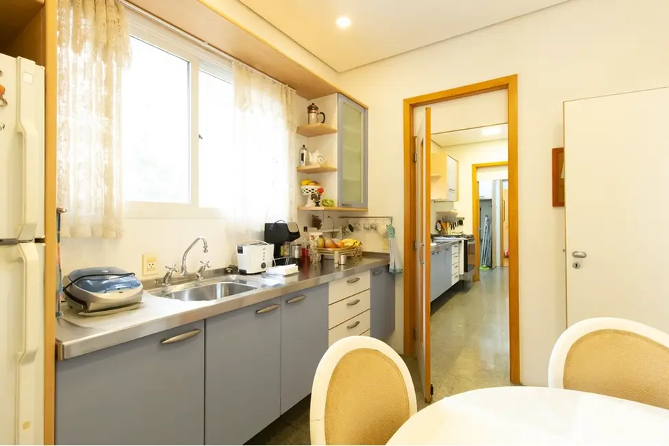 Foto 9 de Apartamento com 3 quartos à venda, 271m2 em São Paulo - SP