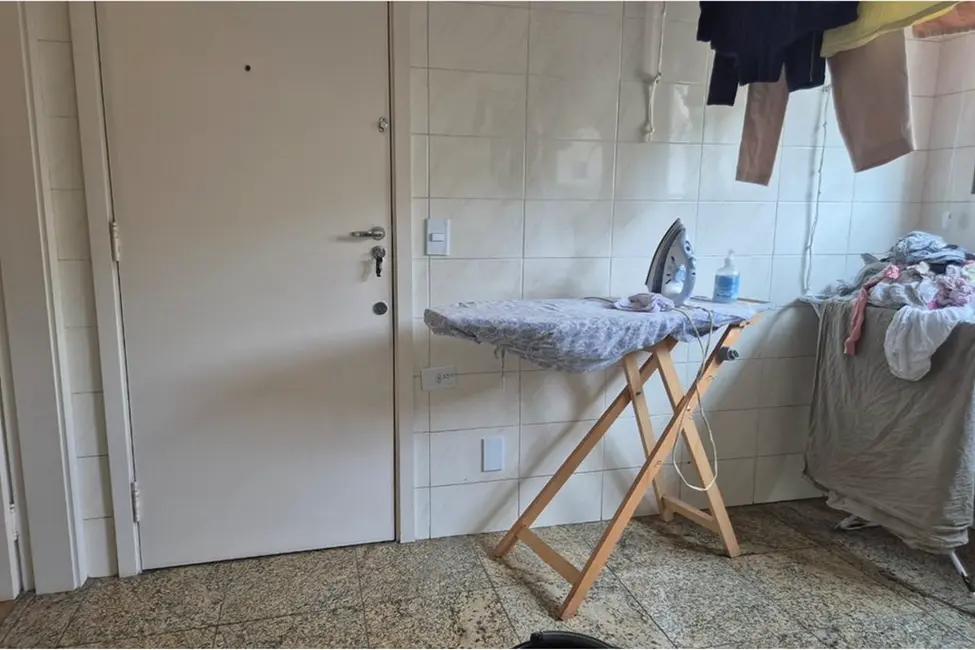 Foto 7 de Apartamento com 4 quartos à venda, 242m2 em Morumbi, São Paulo - SP