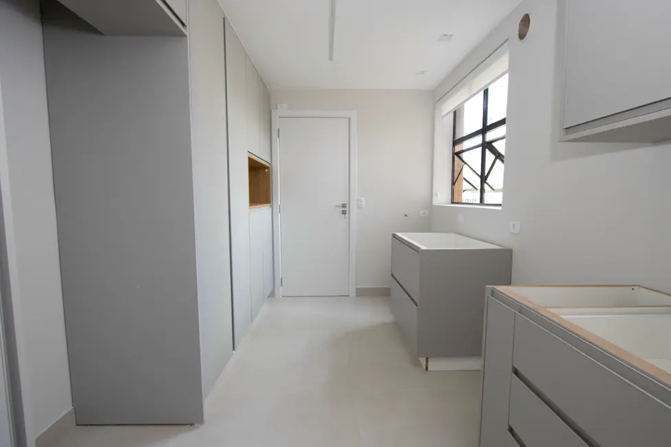 Foto 3 de Apartamento com 3 quartos à venda, 237m2 em Mossunguê, Curitiba - PR