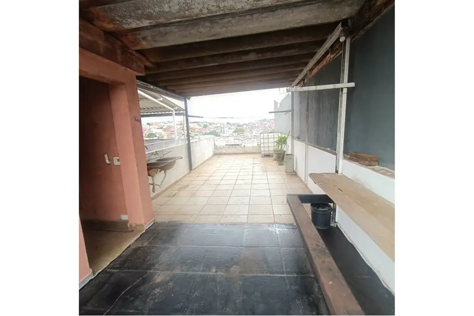 Foto 2 de Casa com 5 quartos à venda, 270m2 em Vila Patrimonial, São Paulo - SP