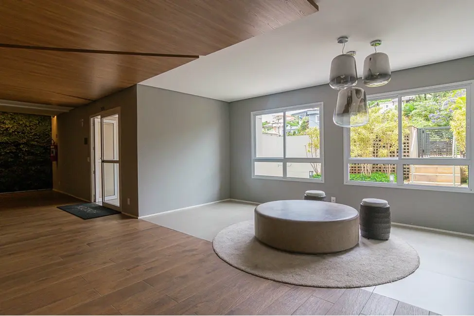 Foto 2 de Apartamento com 2 quartos à venda, 76m2 em Vila Ipojuca, São Paulo - SP