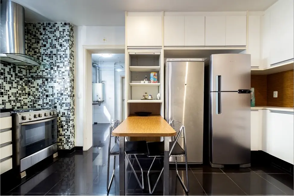 Apartamento com 4 quartos à venda, 215m2 em Perdizes, São Paulo - SP - imagem 8 Foto 8 de Apartamento com 4 quartos à venda, 215m2 em Perdizes, São Paulo - SP