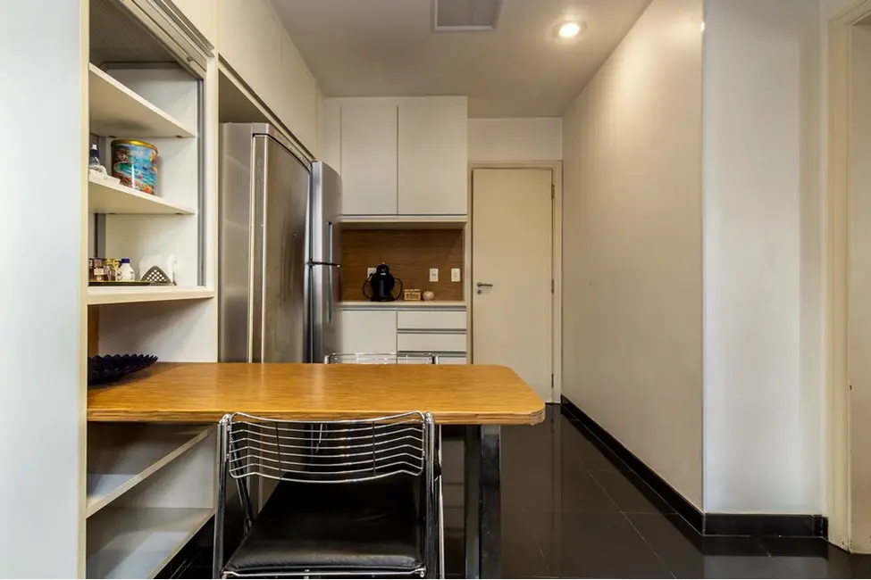 Apartamento com 4 quartos à venda, 215m2 em Perdizes, São Paulo - SP - imagem 9 Foto 9 de Apartamento com 4 quartos à venda, 215m2 em Perdizes, São Paulo - SP