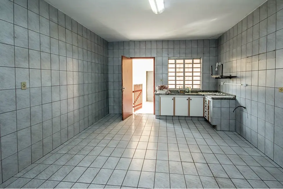 Foto 1 de Casa com 5 quartos à venda, 440m2 em Baronesa, Osasco - SP