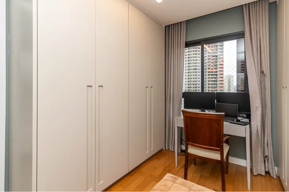 Foto 6 de Apartamento com 3 quartos à venda, 145m2 em Jardim das Acácias, São Paulo - SP