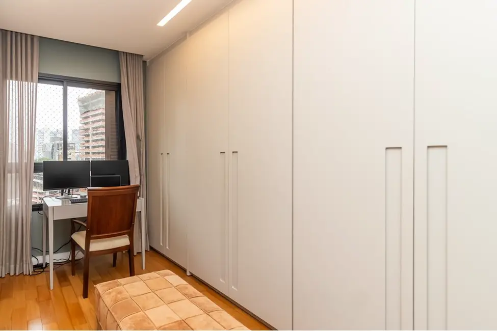 Foto 5 de Apartamento com 3 quartos à venda, 145m2 em Jardim das Acácias, São Paulo - SP