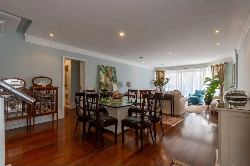 Foto 3 de Apartamento com 5 quartos à venda, 287m2 em Moema, São Paulo - SP