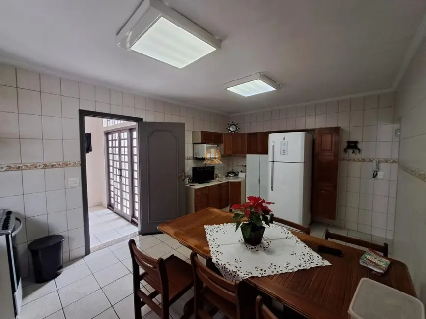 Foto 6 de Casa com 2 quartos à venda, 191m2 em Vila Josefina, Jundiai - SP