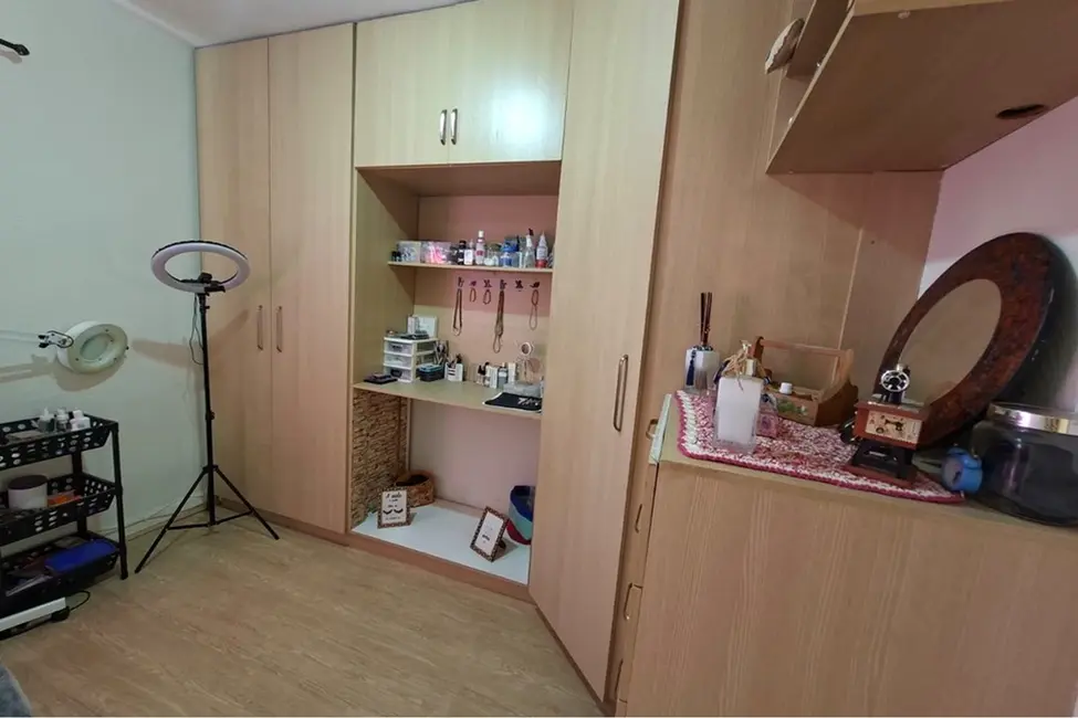 Apartamento com 3 quartos à venda, 71m2 em Alto de Pinheiros, São Paulo - SP - imagem 2 Foto 2 de Apartamento com 3 quartos à venda, 71m2 em Alto de Pinheiros, São Paulo - SP