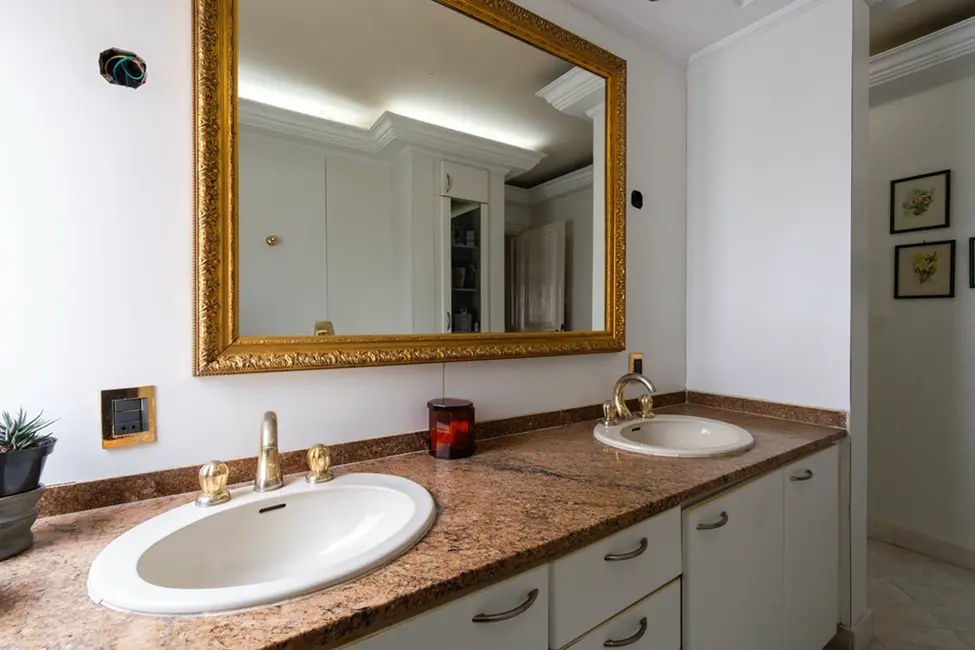 Foto 2 de Apartamento com 3 quartos à venda, 182m2 em Cerqueira César, São Paulo - SP