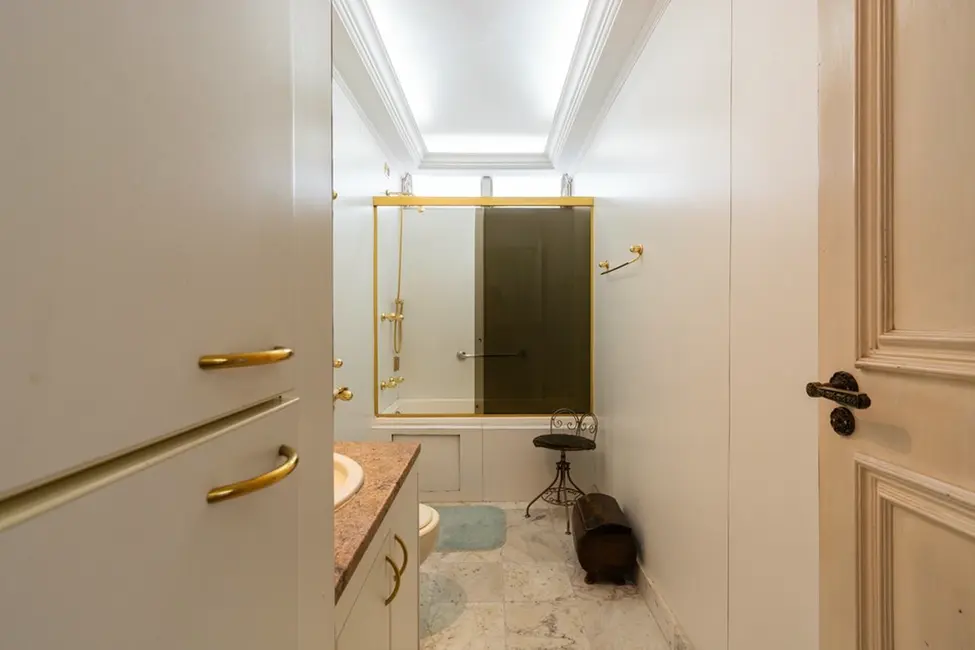 Foto 4 de Apartamento com 3 quartos à venda, 182m2 em Cerqueira César, São Paulo - SP